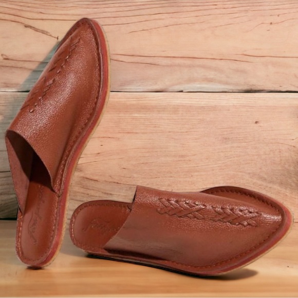 Free People Shoes - Free People Nova 6 Tan Soft Leather Slip-On Braided Backless Mules Clogs New